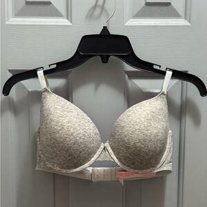 PINK by Victoria’s Secret Wear Everywhere T-Shirt Lightly Lined Bra Sz 34D Gray
